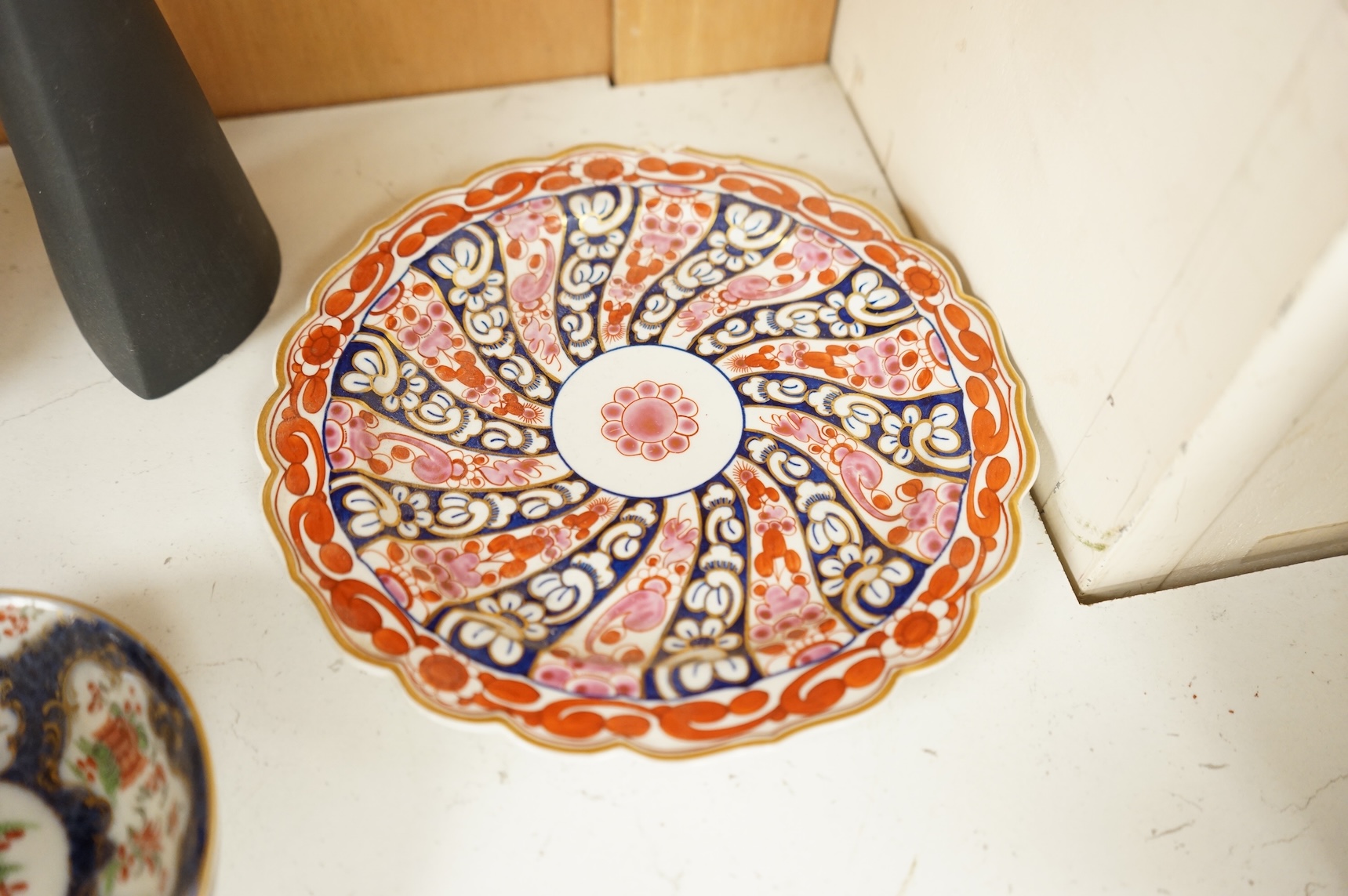 18th century and later ceramics to include first period Worcester, a Doulton ‘Peace’ figurine, Toby jug, etc